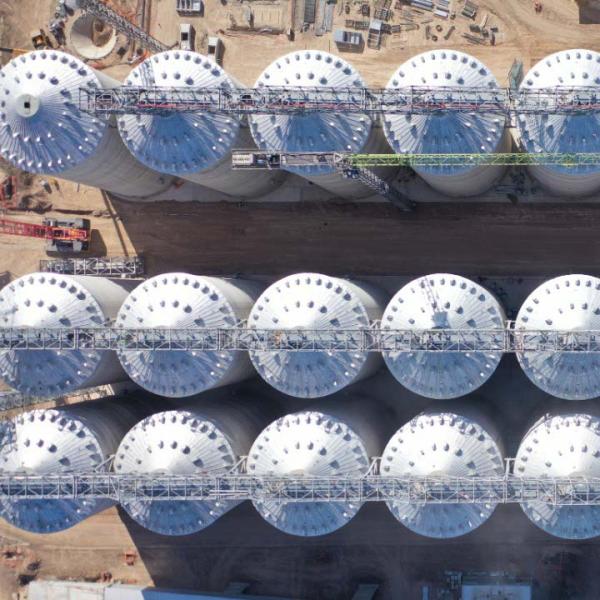 Diseño ingeniería construcción y montaje descarga de camiones AGD Timbúes. 2500 ton