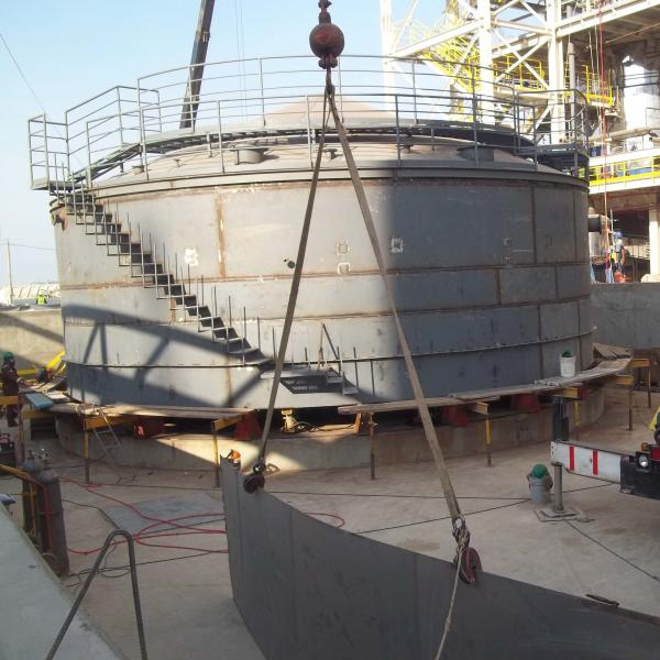 Ingeniería construcción y montaje, tanques hexano planta Renova Timbúes