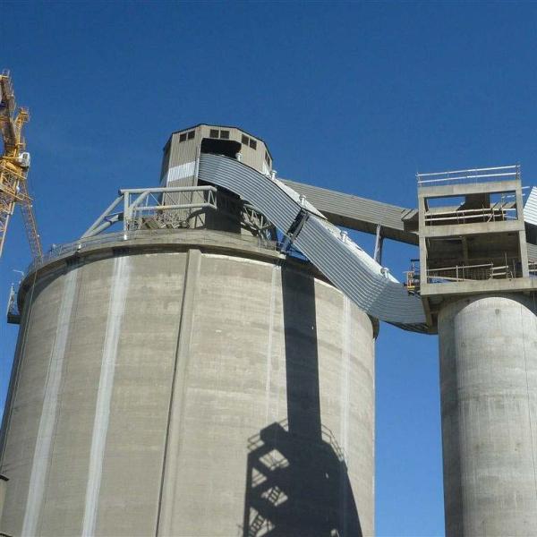 Ingeniería y construcción plataformas quebradas. Planta cemento avellaneda Olavarría