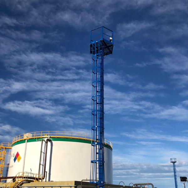 Ingenieria y Construccion Torres de Iluminacion YPF Vaca Muerta