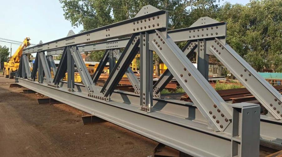 Ingeniería y construcción y ensamble vigas porta grúas laminador continuo Siderca Campana